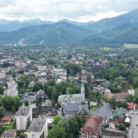 Tatra View By Bookinghost شقة *